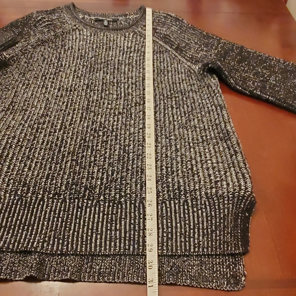 Ellen Tracy Black and White Sweater - Picture 8 of 8